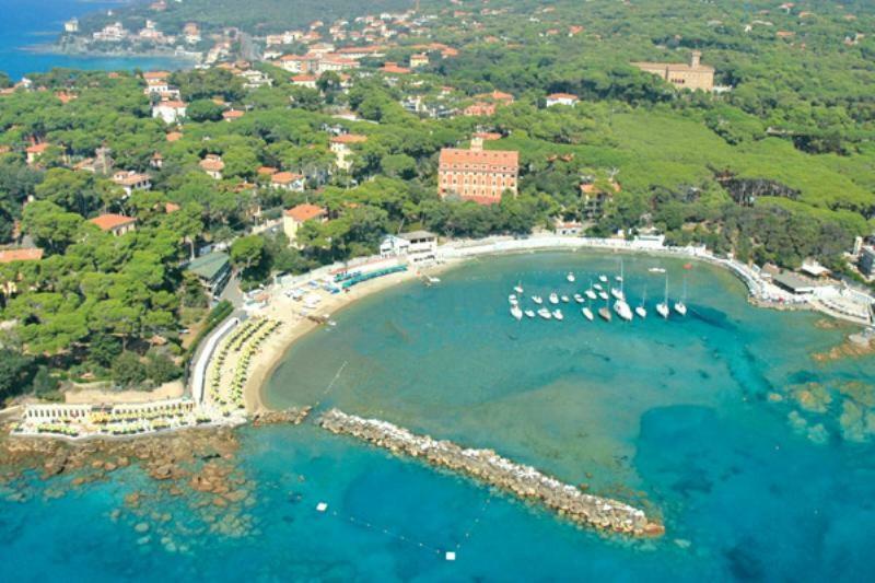 Ghianda Marina Vista Mare Stupenda E 100 Mt Dalla Spiaggia, Accanto Pineta Villa Castiglioncello Exterior photo